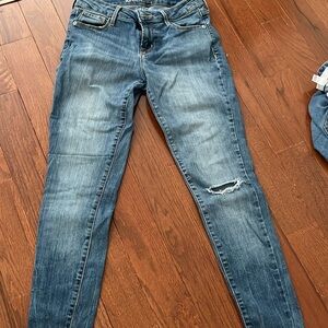 Old navy distressed rockstar jeans skinny size 6